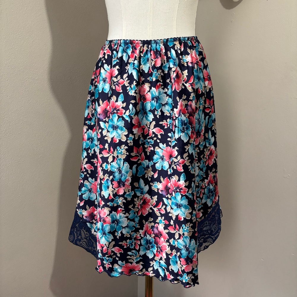 Olga Vintage Skirt Slip Size Small Blue & Pink Floral Lace - Picture 8 of 11
